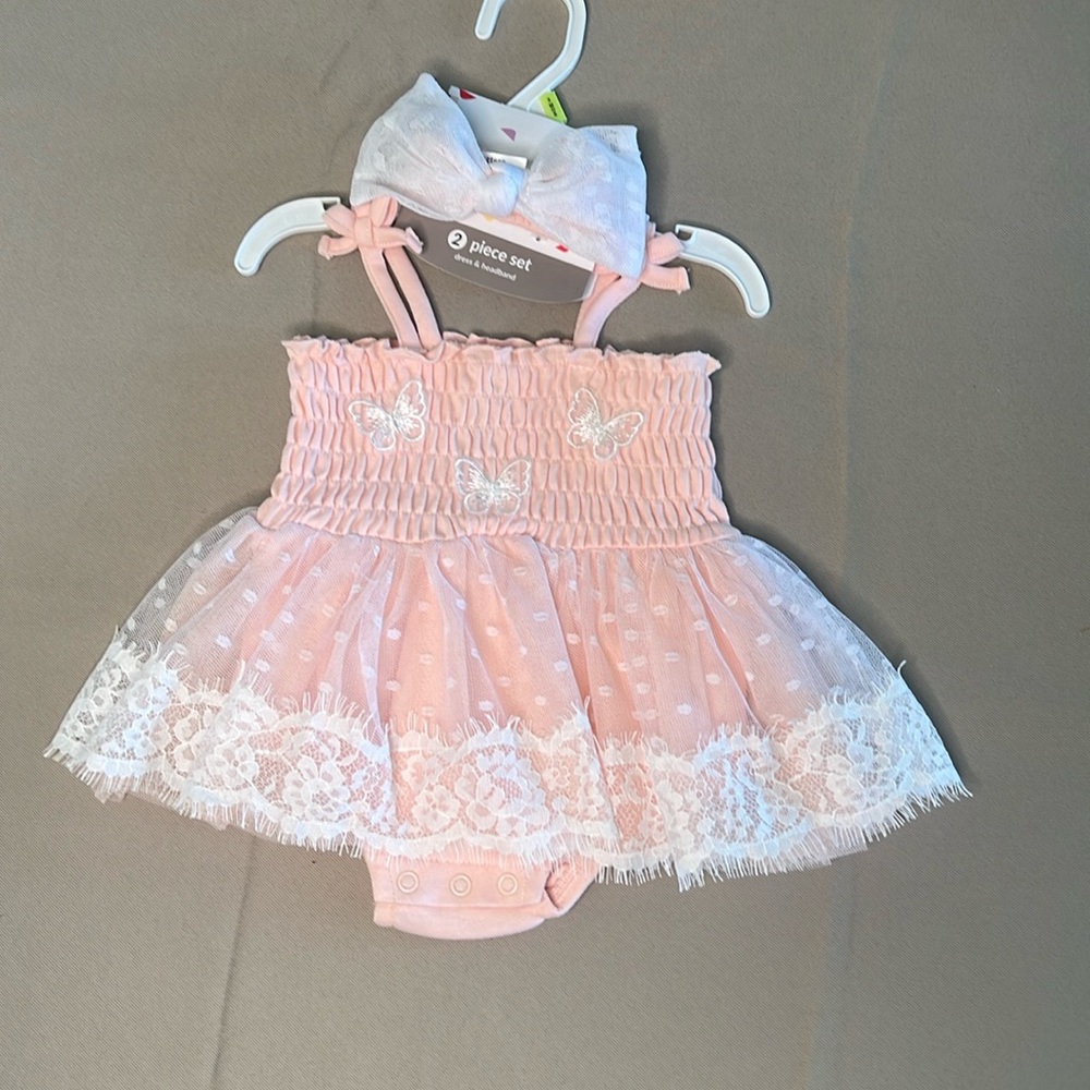 Butterfly frills
